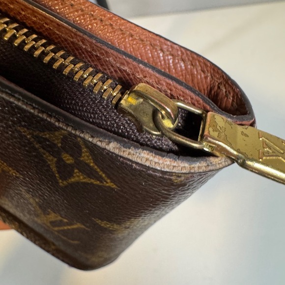 Louis Vuitton Monogram Canvas Bifold Wallet - Picture 7 of 12